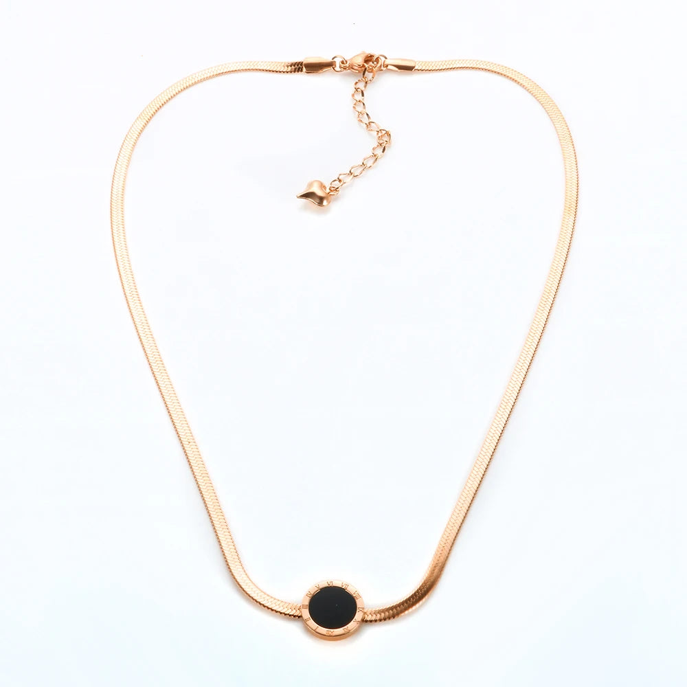 Luxe Roman Necklace - Rose Gold