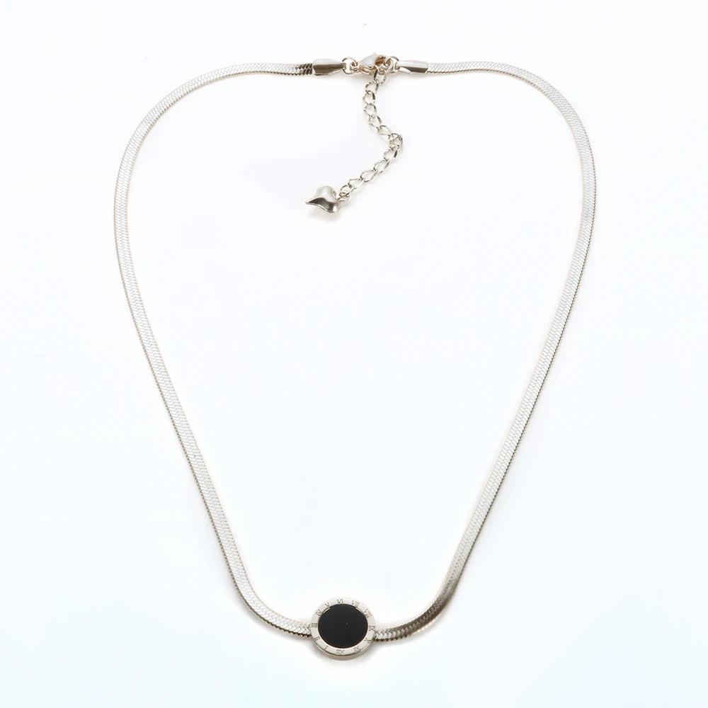 Luxe Roman Necklace - Silver
