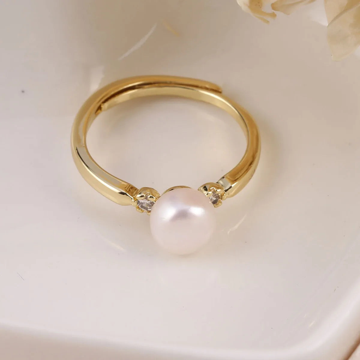 Éclat de Perle Ring