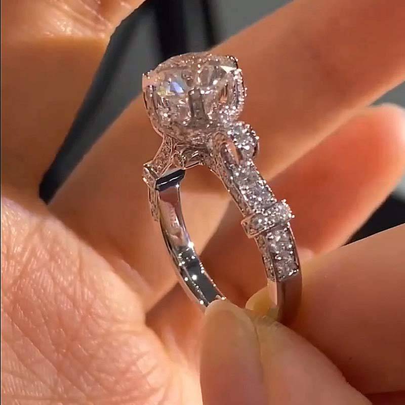 Allora Moissanite Bloom Ring
