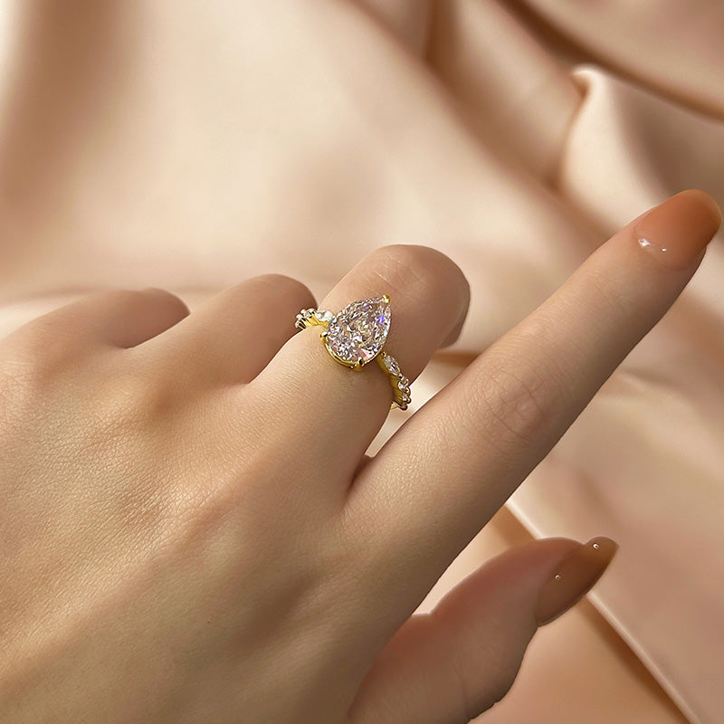Allora Pear Diamond Ring
