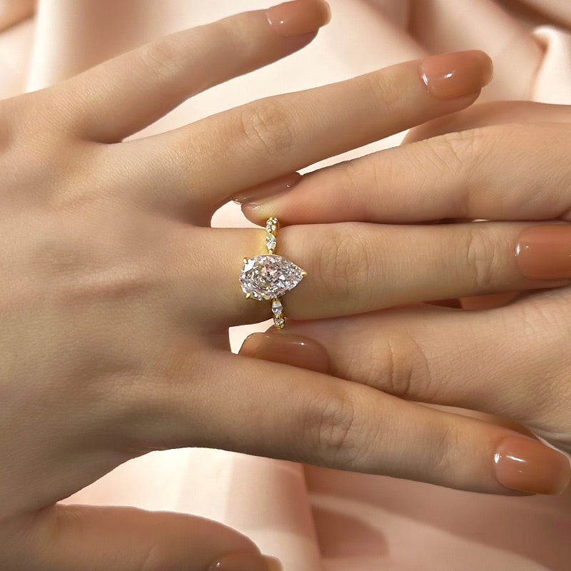 Allora Pear Diamond Ring