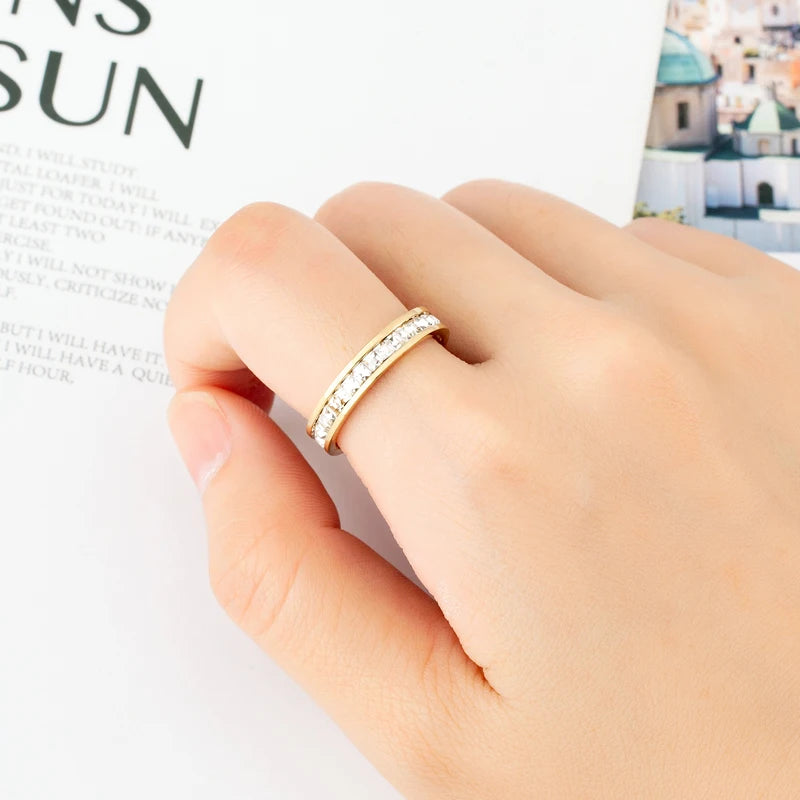 Beautiful Shiny Circle Square Crystal Ring Titanium Steel Light Golden Top Quality Jewelry Wedding Ring Wholesale Gift For Women
